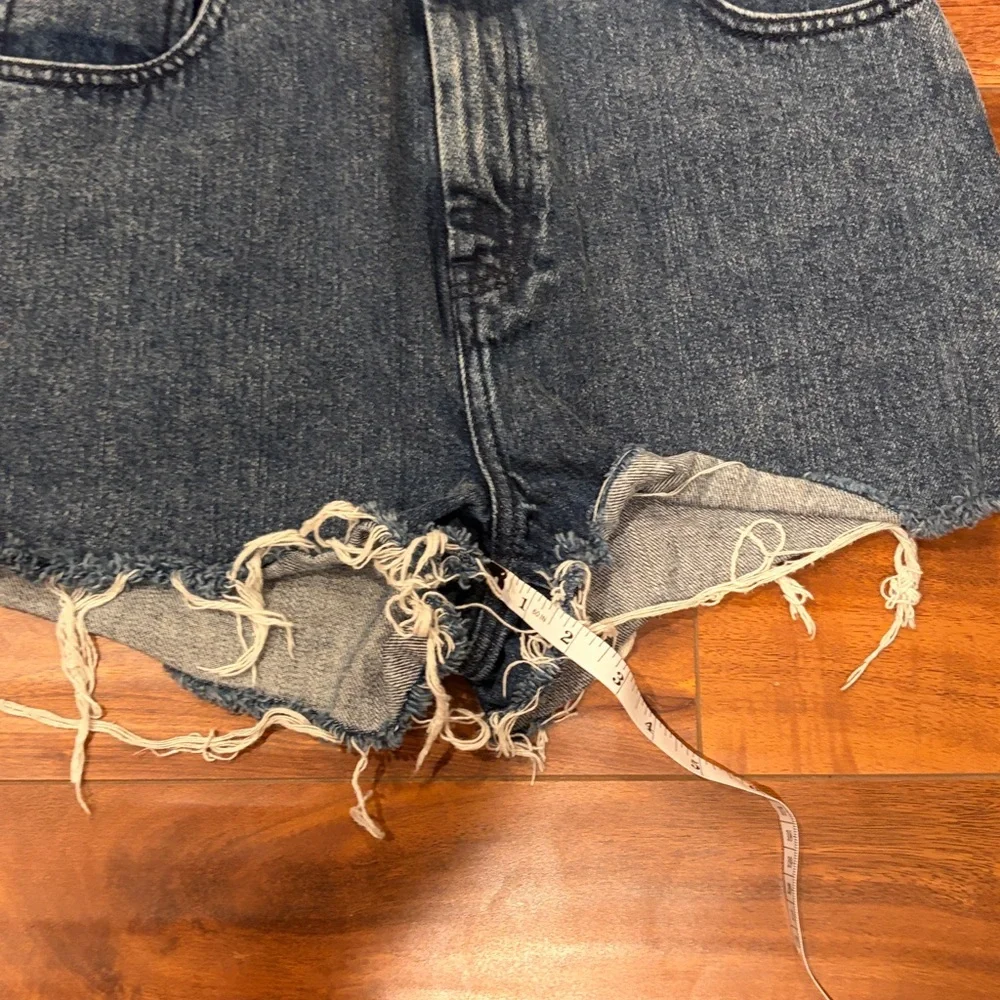Asos Denim Frayed Hem Dark Denim Cutoff Shorts Size 8 - Picture 8 of 9